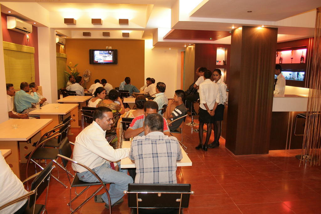 Hotel Fame City Guwahati Luaran gambar